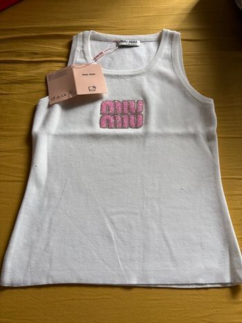 Débardeur miu  miu à strass rose neuf avec étiquette taille S