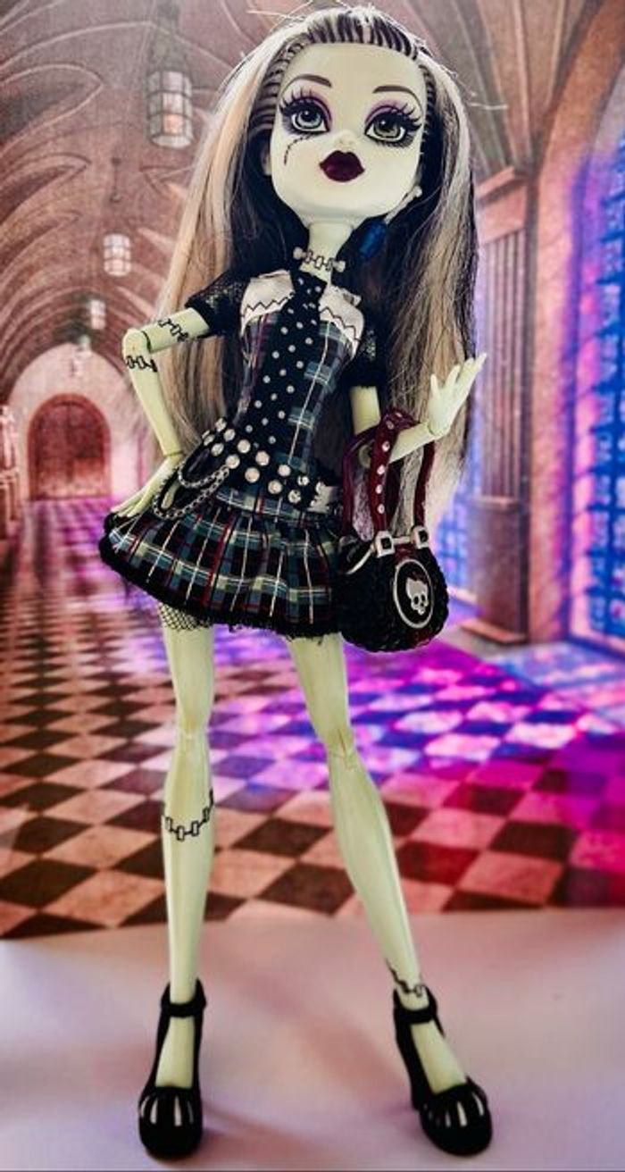 Monster High Frankie Stein First Wave Original Ghouls poupée sans animal de compagnie Watzit Mattel 2008 - photo numéro 4