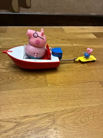 Peppa piG speed boat hors bord