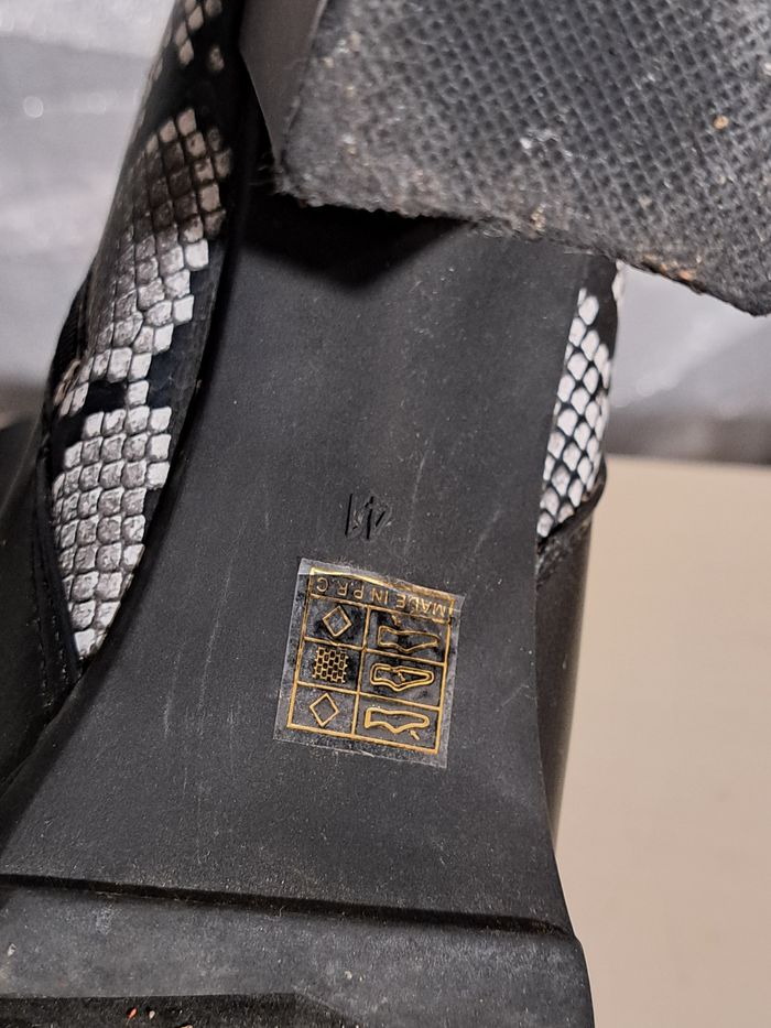 Bottines noires au motif peau de serpent 41 - photo numéro 9