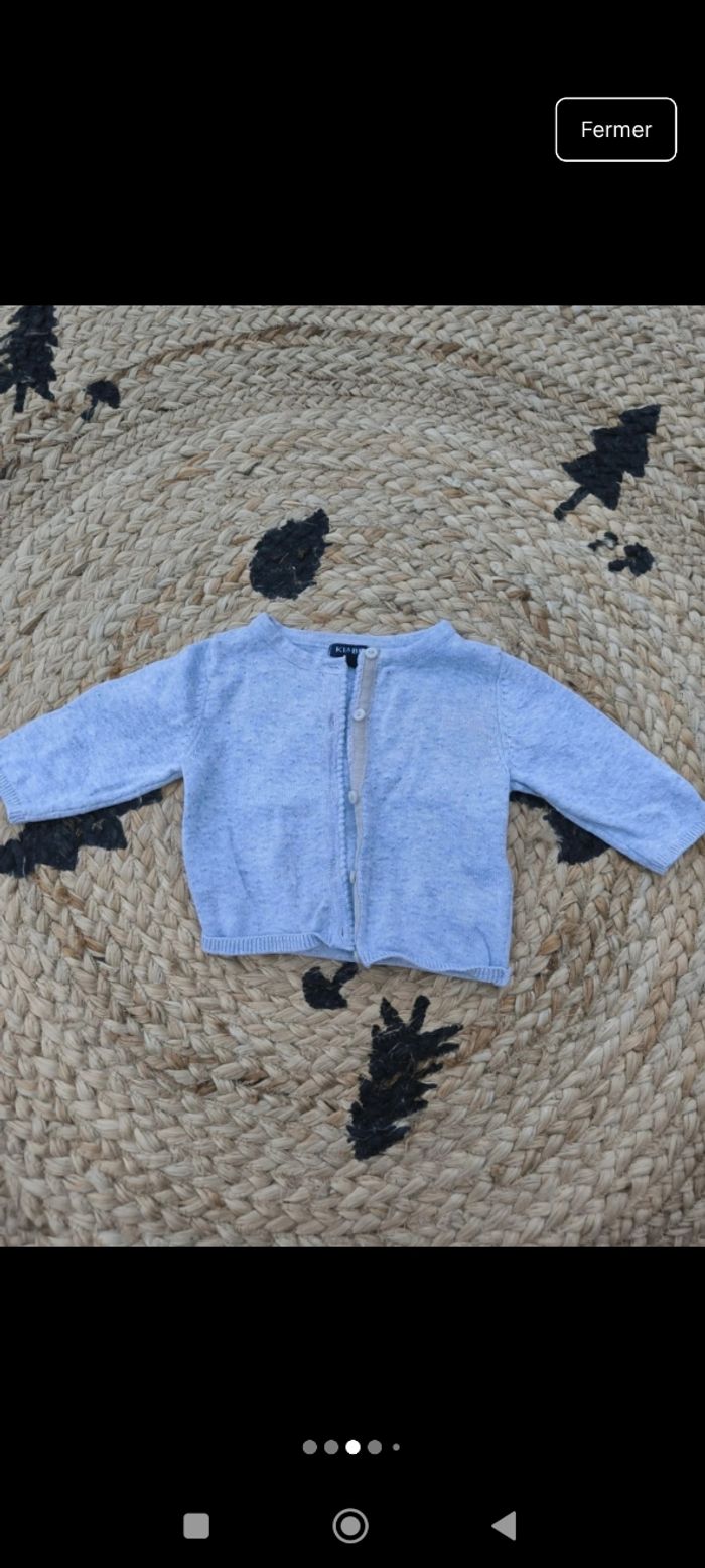 Lot de 4 gilets / pulls - photo numéro 3