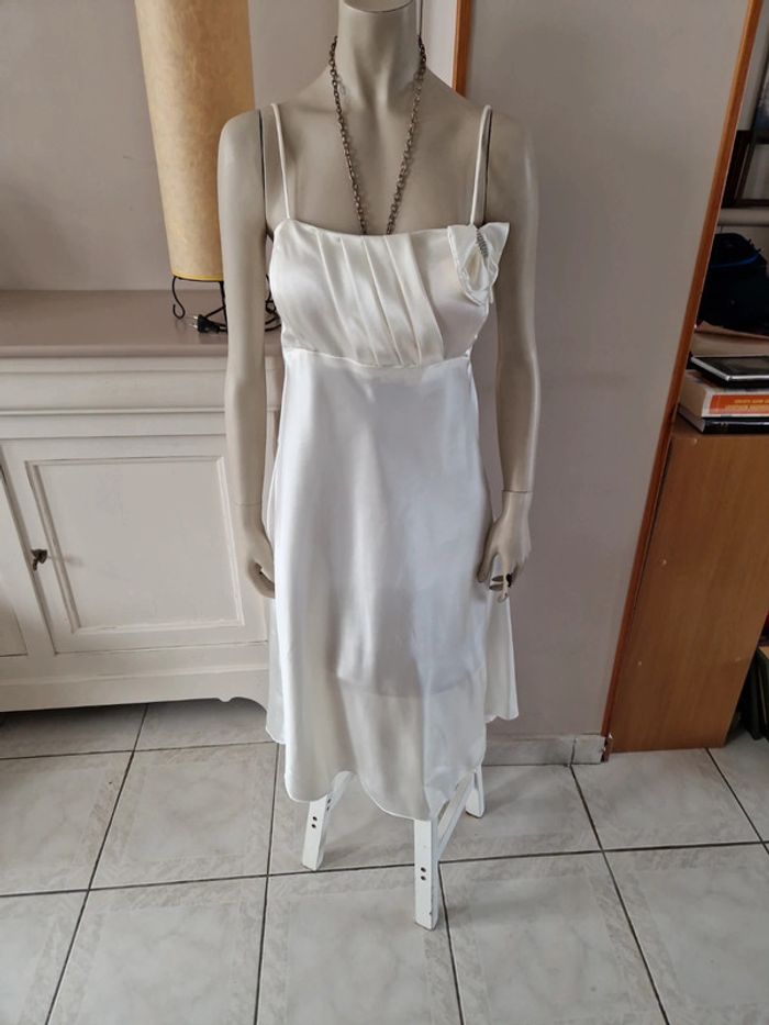 Robe de soirée. - photo numéro 2