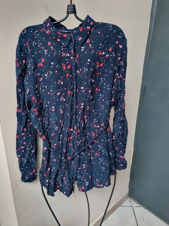 Chemise bleue fleurie