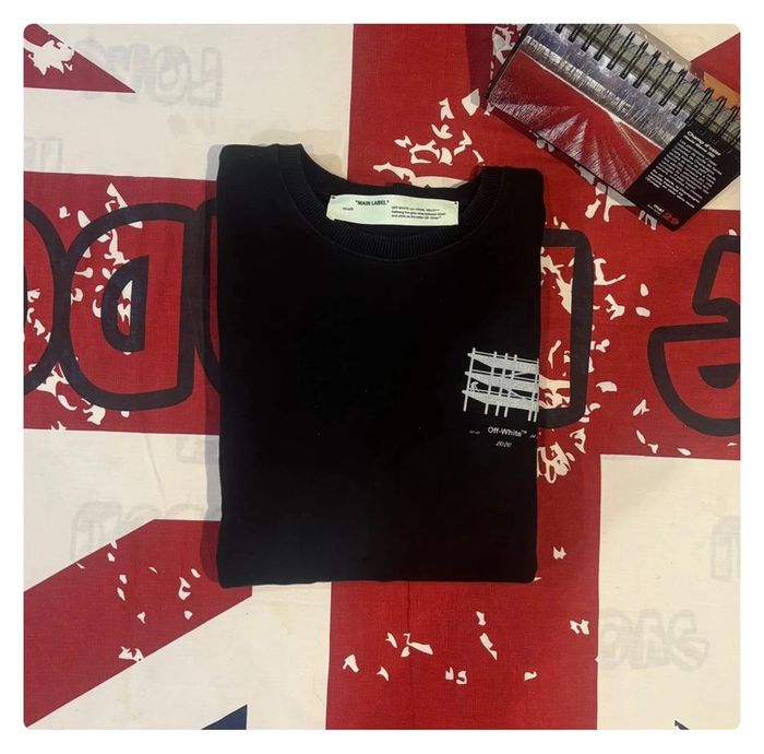 Sweat Off White taille L/XL noir imprimé dans le dos et sur les manches - photo numéro 2