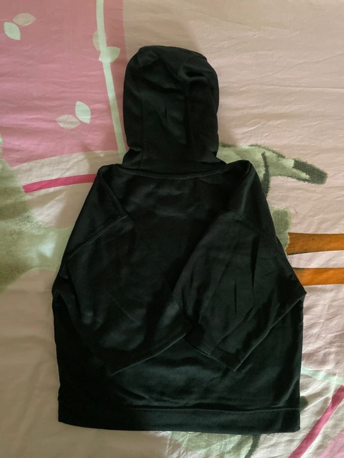 Haut à capuche taille 9/10 ans neuf - photo numéro 2