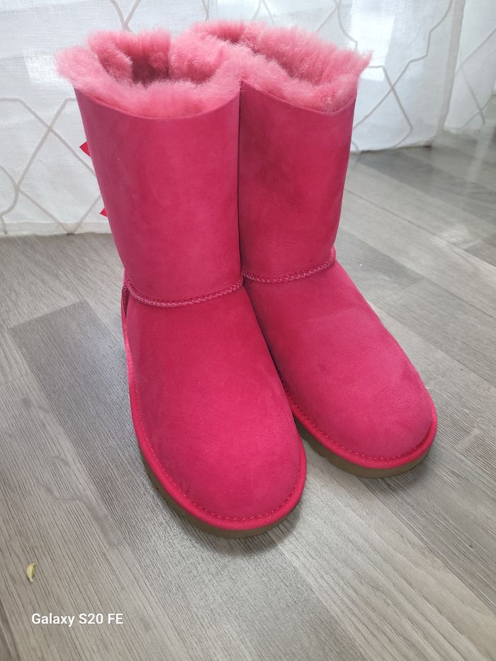 Bottes  ugg rose - photo numéro 2