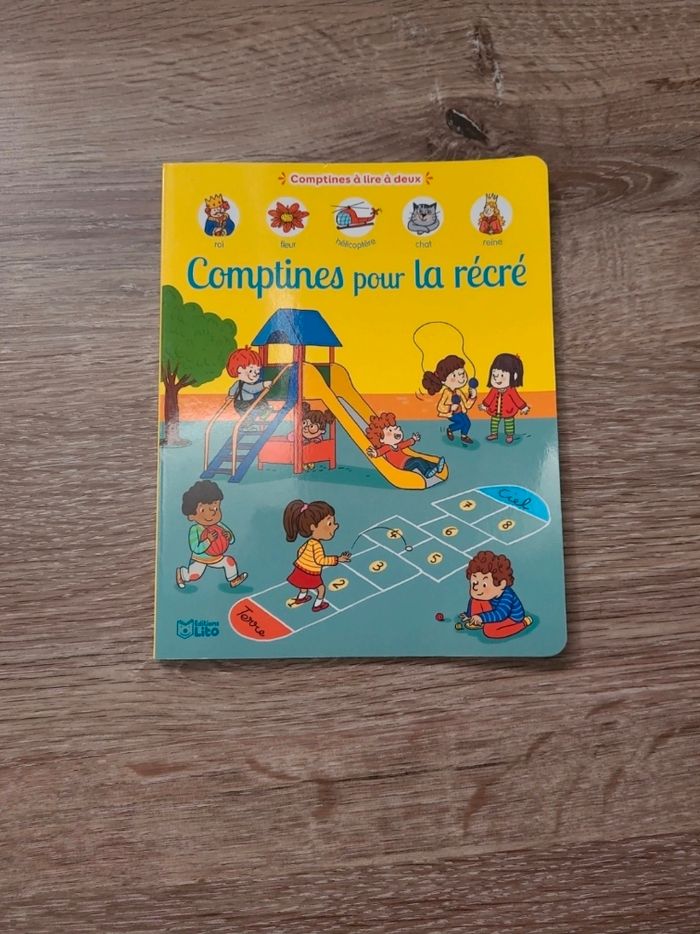 Livre comptine pour la récré