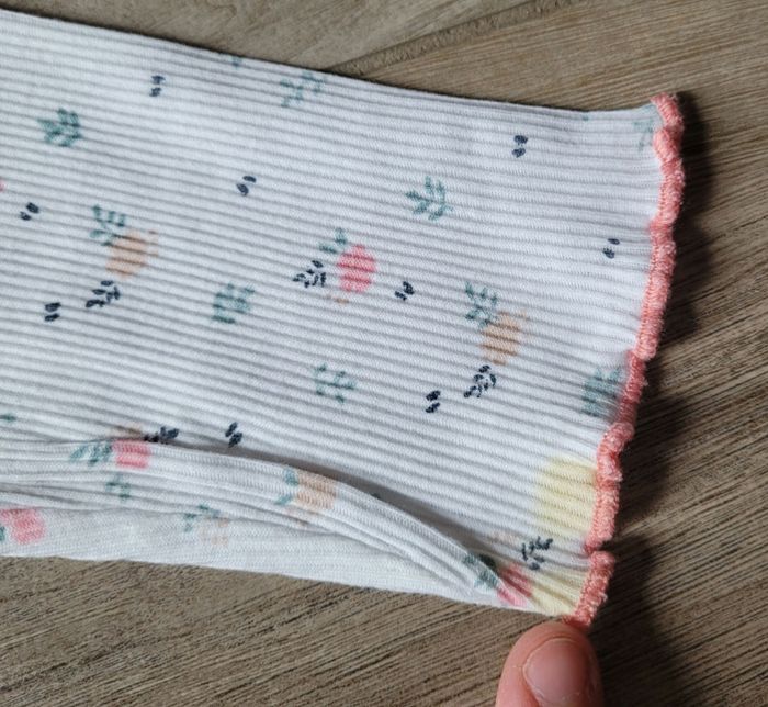 Pyjama léger fleuri taille 3 ans - photo numéro 3