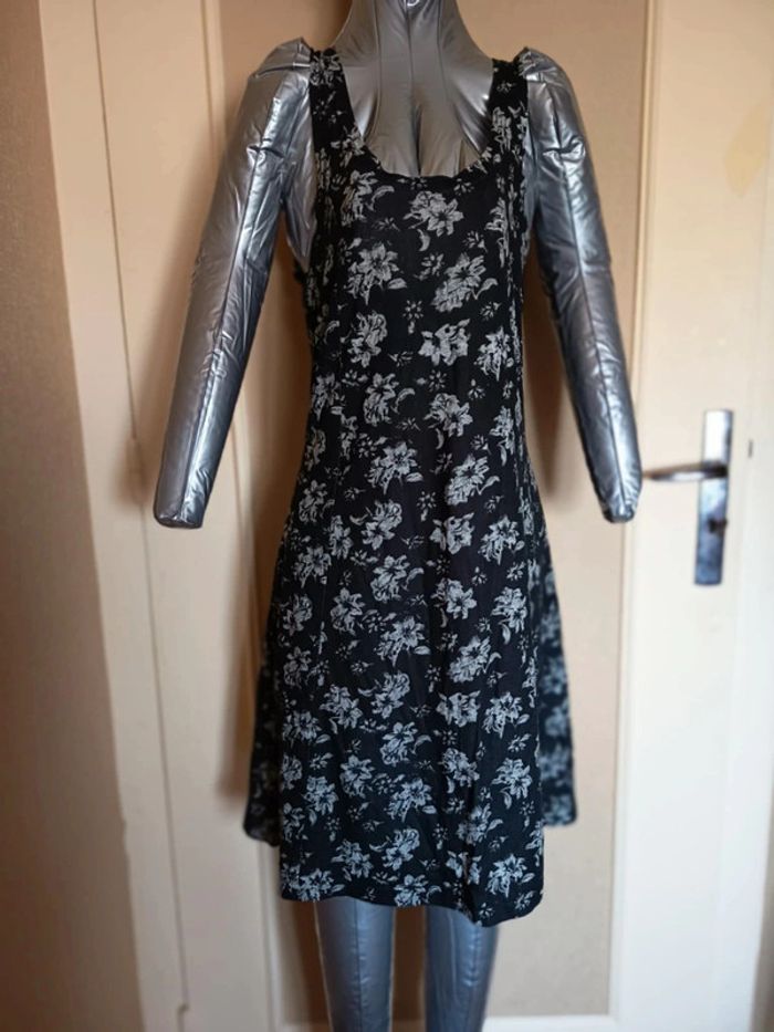 Robe été sans manches. Marque E moi (A22)