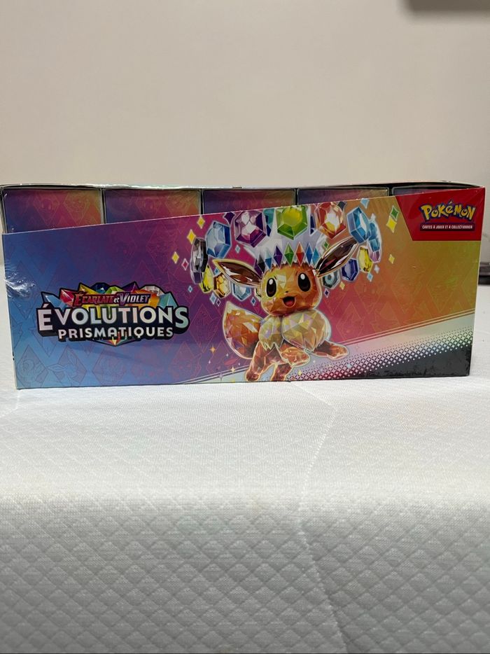 Pokemon Display Bundle 8.5 Évolution Prismatique - photo numéro 5