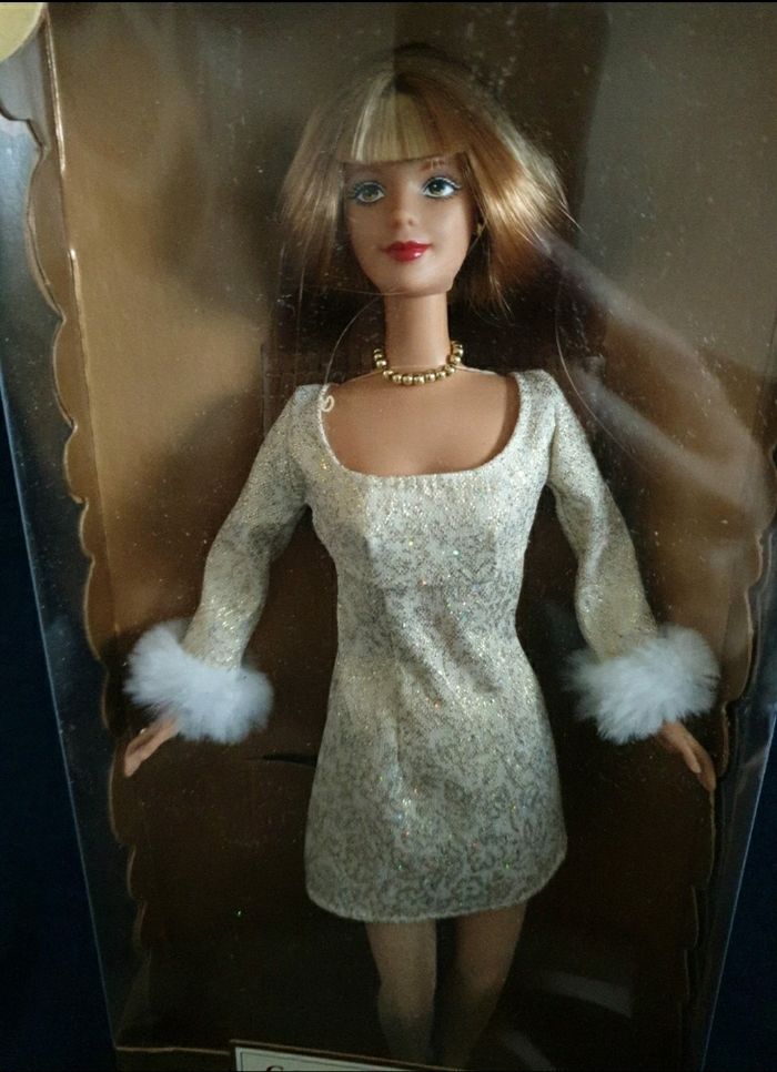 Barbie golden allure - photo numéro 3