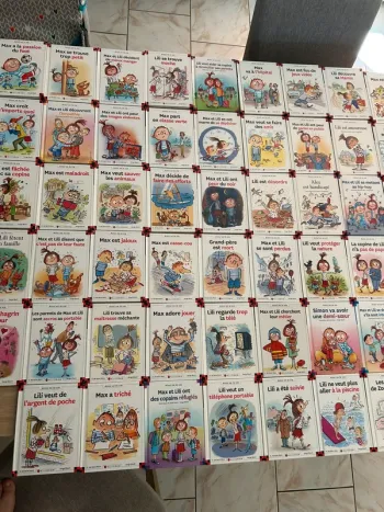 Lot de 87 livres Max et Lili