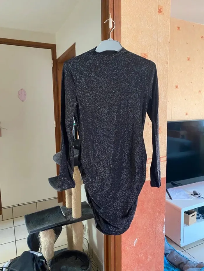 Robe moulante pailletée Shein – Taille 42 – Élégance & glamour 🖤 - photo numéro 2