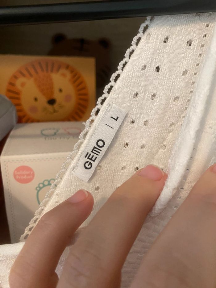 Haut blanc - photo numéro 3