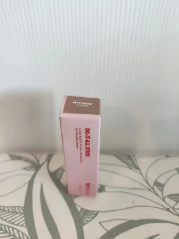 H&M beauty stick de couleurs pour les joues, les lèvres et les yeux beach glow 7g valeur 10€