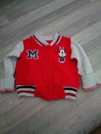 Pulls Minnie