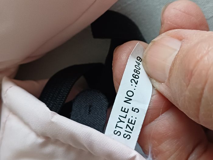 gants et bonnet pour filles taille 5 ans - photo numéro 8