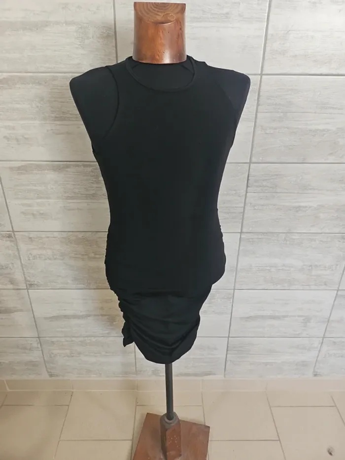 Robe noir