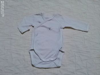 Petit bateau body ouverture devant 1 mois