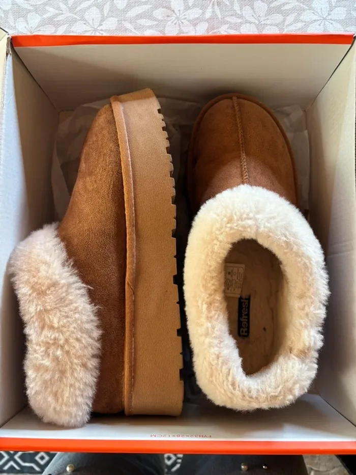 Chaussures fourrées camel Refresh (pointure 39)