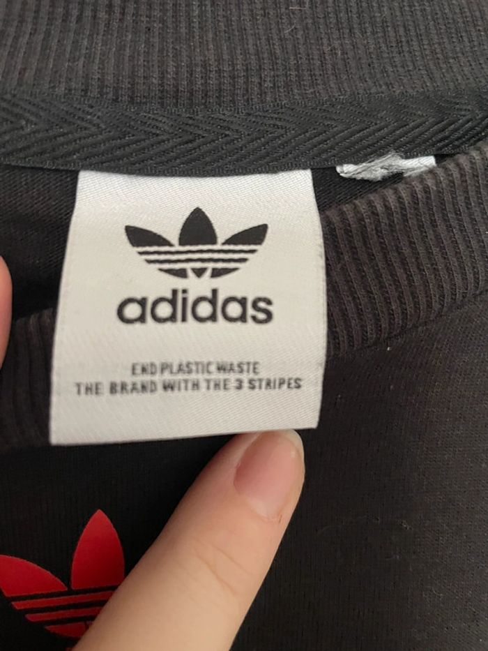 T shirt adidas taille L - photo numéro 3