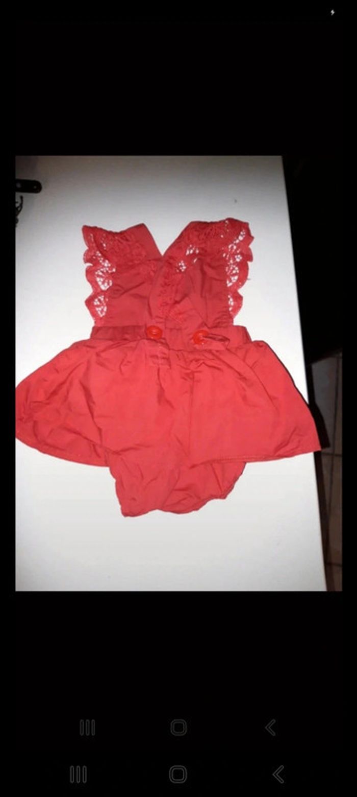 Robe 6 mois - photo numéro 3