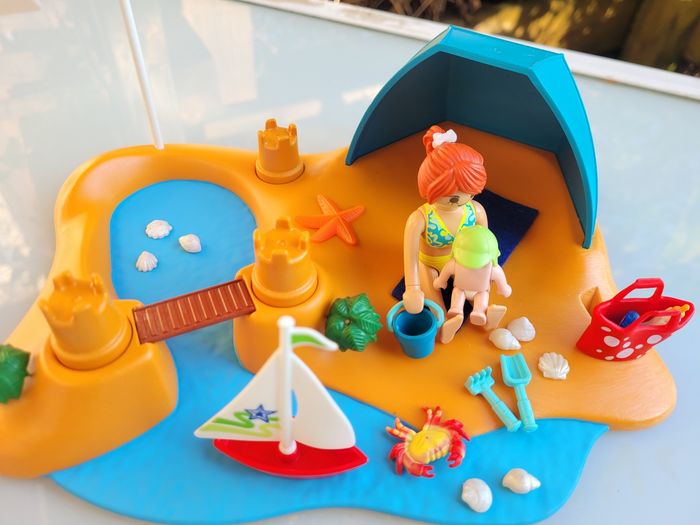 Playmobil Family Fun 9425 🏖 Famille de vacanciers et tente 🏖 - photo numéro 5