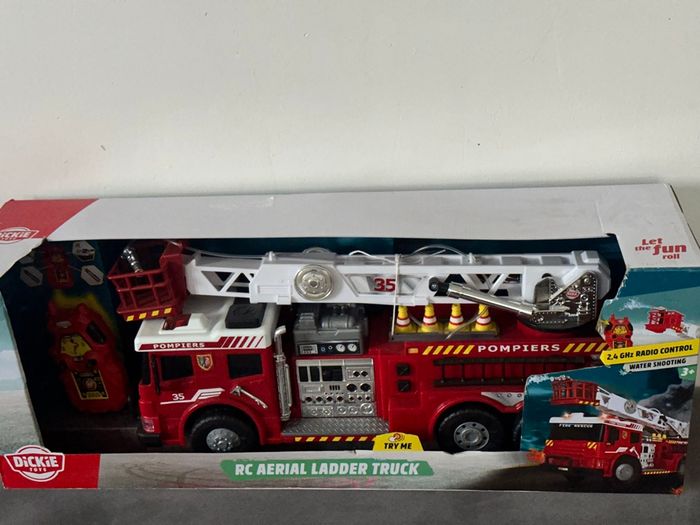 Grand de camion de pompier neuf dickie toys - photo numéro 4