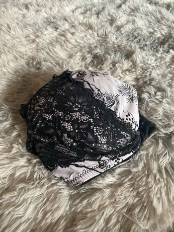 Soutien-gorge à dentelle