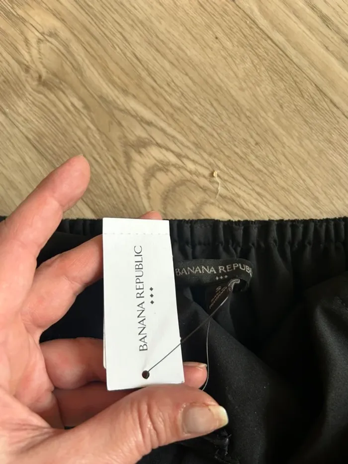 Banana républic top haut court épaule dénudée femme, taille S/36 neuf avec étiquette - photo numéro 2