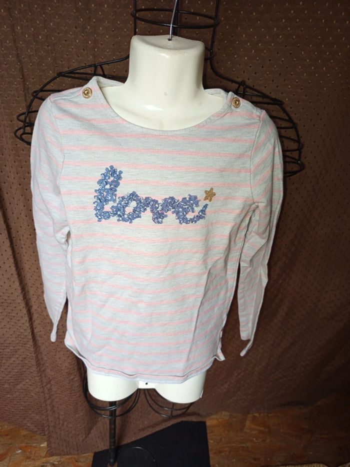 Pull a ligne taille 10ans