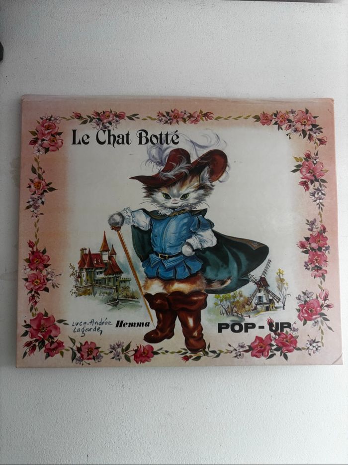 Livre pour enfants vintage années 80 Le chat botté pop up