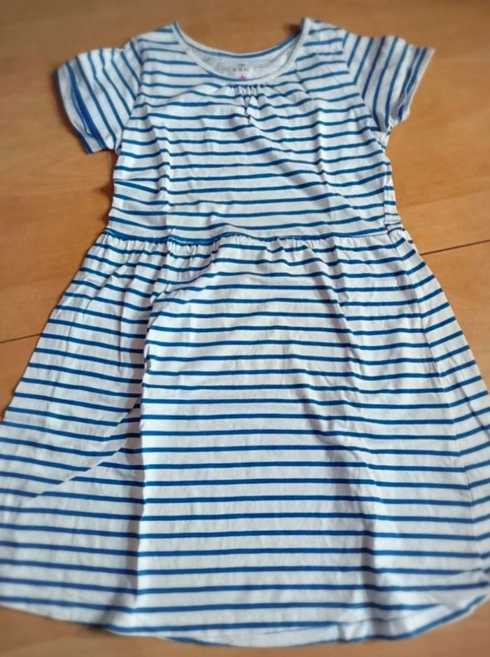 Robe été marinière 10 ans très bon état
