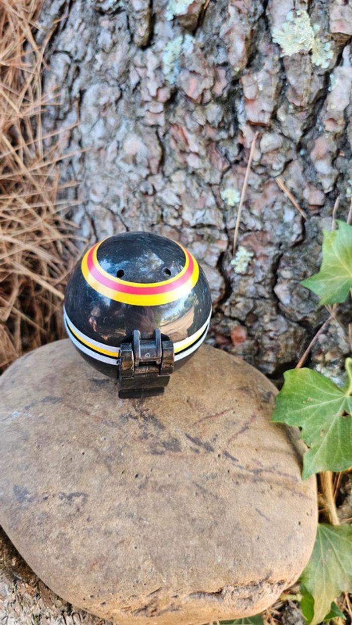 Super pokeball pour figurine Pokemon Nintendo - photo numéro 3