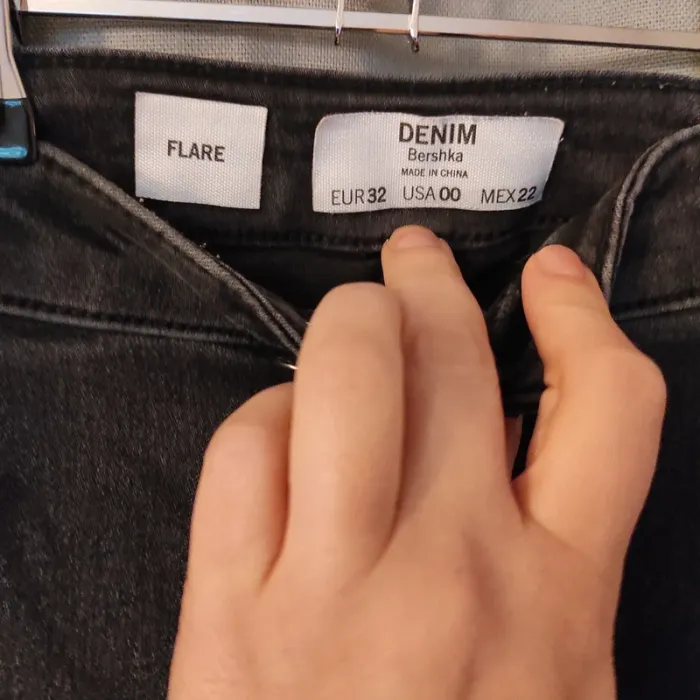Jean flare Bershka 32 - photo numéro 5