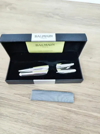 Lot de 2 Stylo bille Balmain, encre à changer, bon état