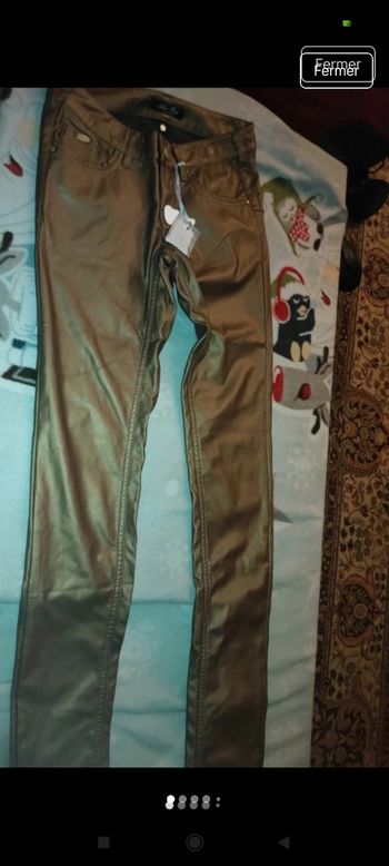 Très beau pantalon neuf f40