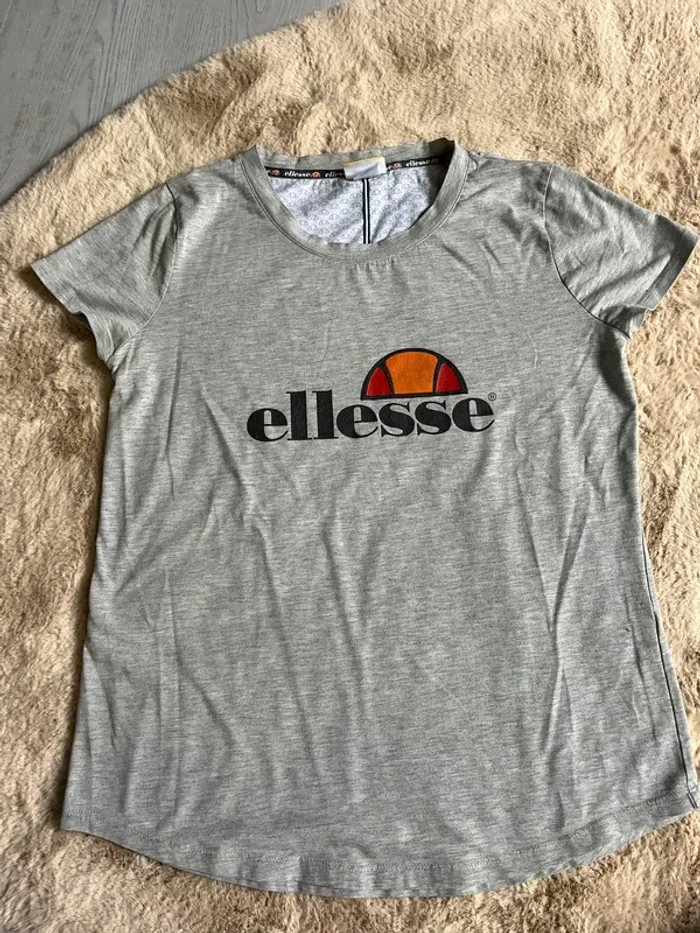 T shirt ellesse - photo numéro 2