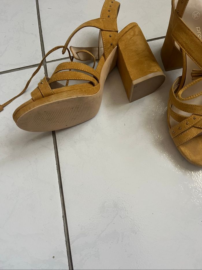 Nu pieds - photo numéro 2