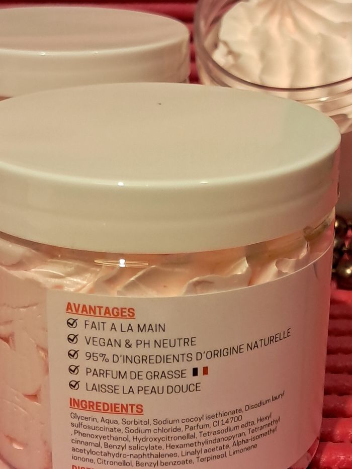 Chantilly de douche (savon fouetté) Fraise tagada - photo numéro 2