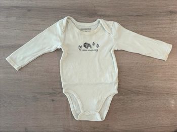 Lot bodies bébé 
