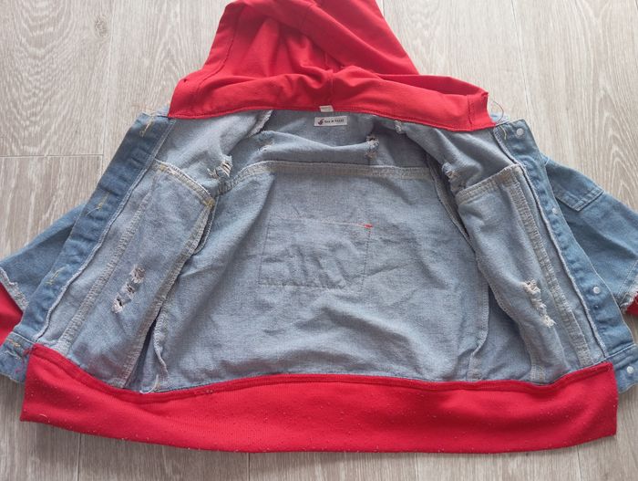 Veste en jean avec capuche garçon - photo numéro 4