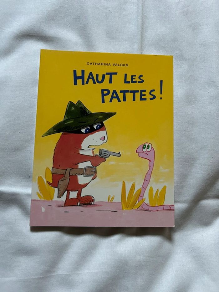 Livre Haut les pattes !