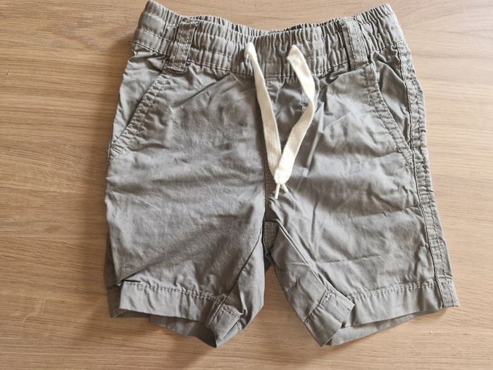 Short gris 2 ans