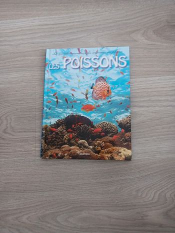 Livre Le monde merveilleux des animaux en photo - Les poissons en bon état