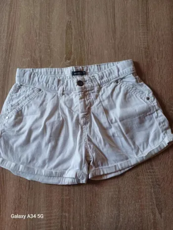 Short blanc