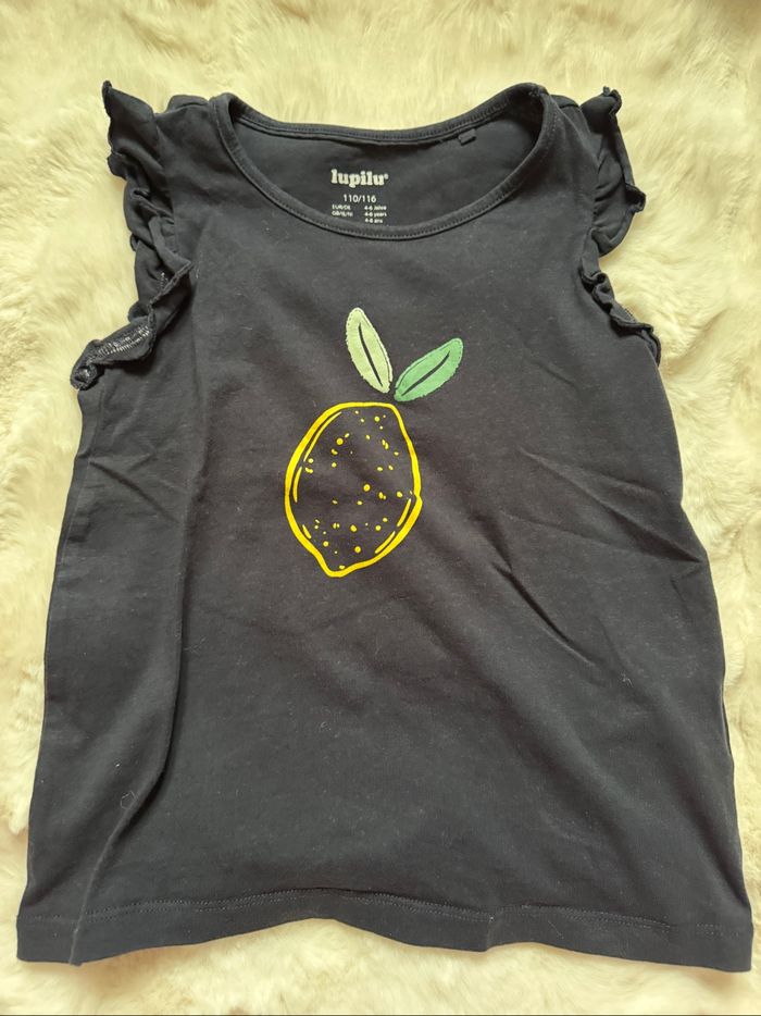 👚 lot 4 t-shirts - fille - 110 -116 cm - 5-6 ans la halle - lupilu- très bon état - photo numéro 3