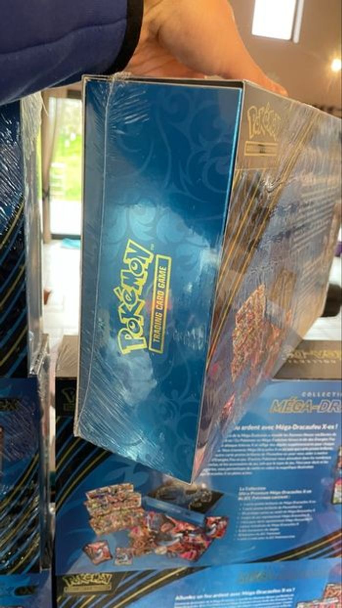 4 upc mega dracaufeu - photo numéro 3