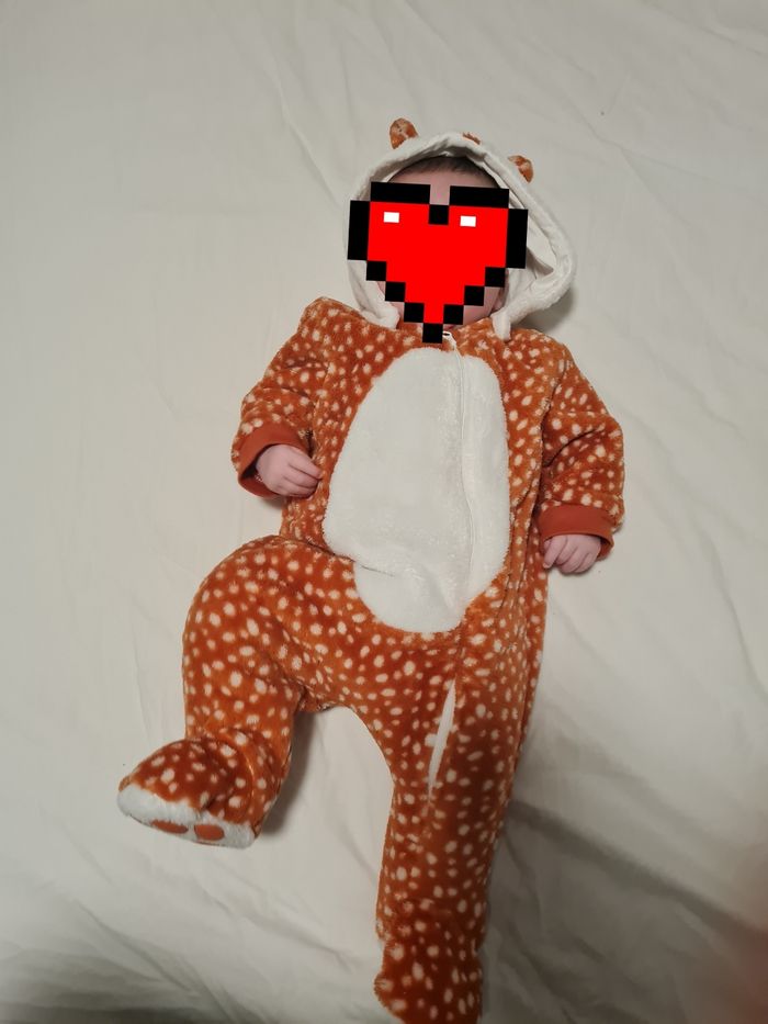 Sur pyjama avec capuche