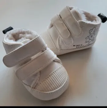 Baskets fourrées 'Minnie' de 'Disney' 0-3mois